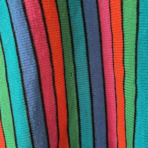 Vintage probably linen t-shirt gives Anti-Hero vibes - Size S/M - Picture 2 of 6